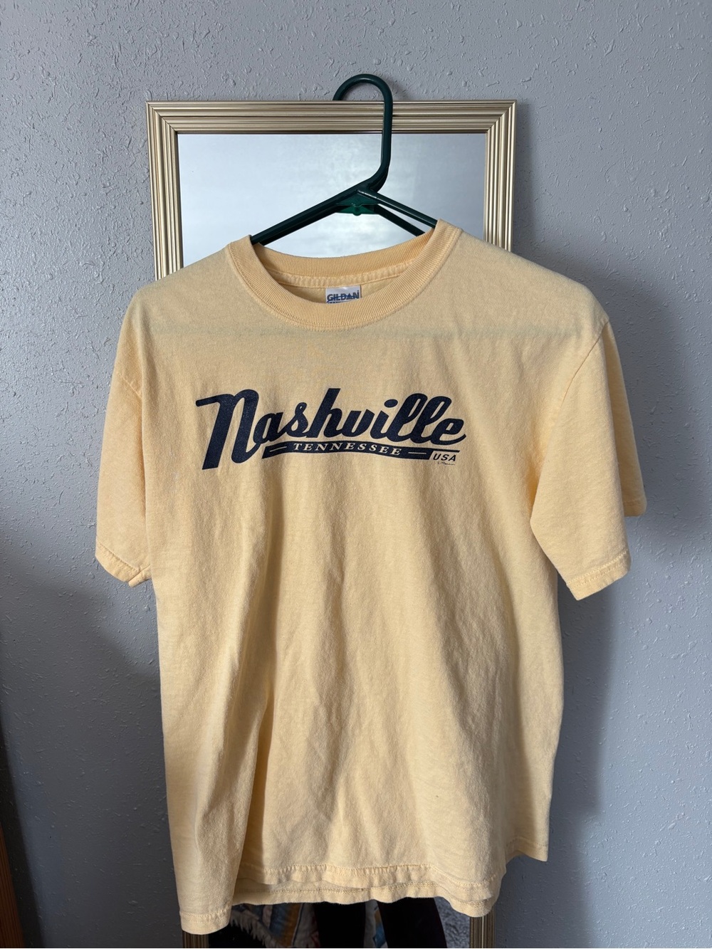 Gildan Yellow Nashville Tennessee Graphic Tee